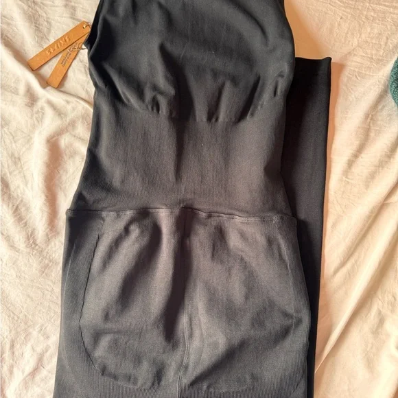 SKIMS NWT catsuit - Picture 3 of 4